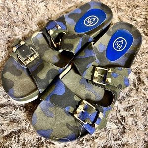 Ash camouflage blue buckle sandals